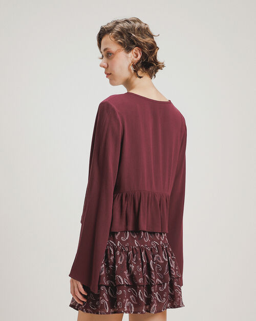 Blusa Roja Con Lazo