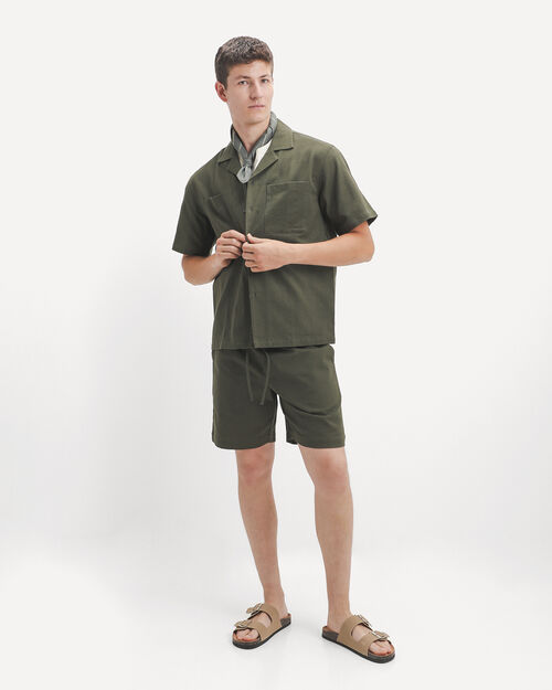 Short Verde Ligero