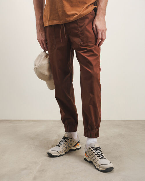 Jogger Básico Café