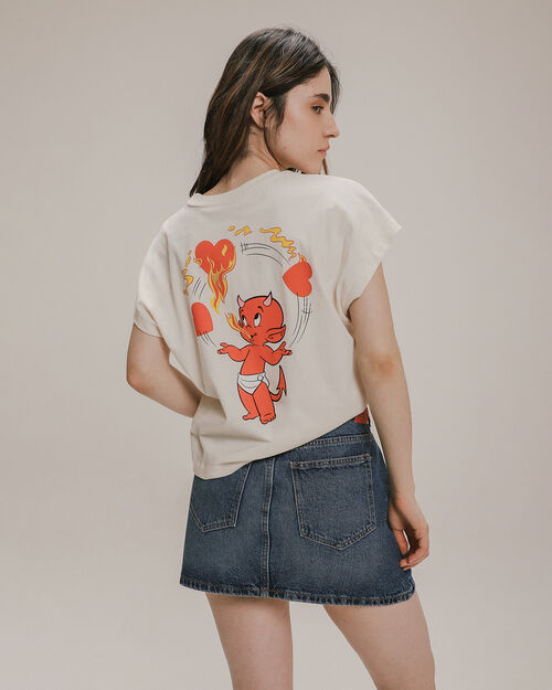 Playera Blanca Hot Stuff