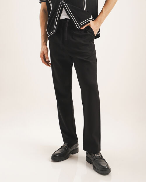 Pantal&oacute;n Negro Fit Regular