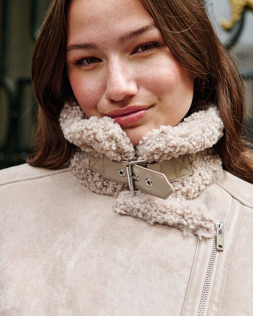 Chamarra Solapa Borrega