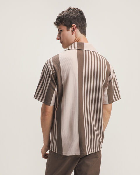 Camisa Caf&eacute; Con Rayas