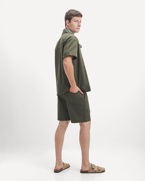 Short Verde Ligero