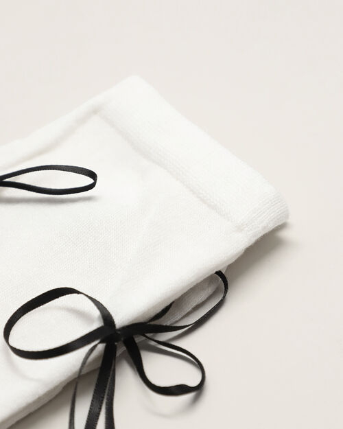 Calcetines Blancos Mo&ntilde;os