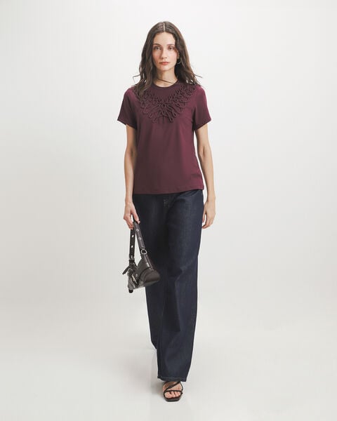 Playera Roja Bordada