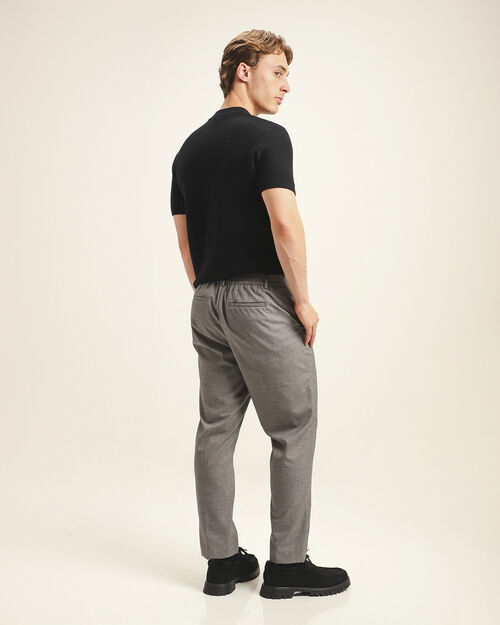 Pantalón Fit Slim Gris