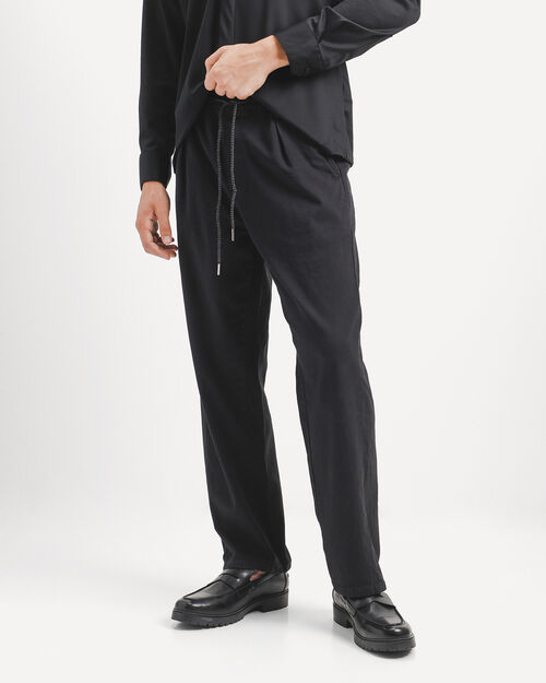 Pantal&oacute;n Negro Regular