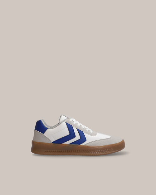 Tenis Retro Con Franjas