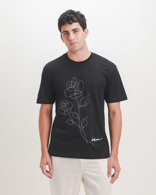 Playera Negra Estampado