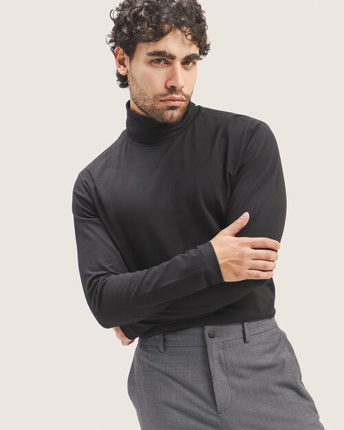 Playera Negra Cuello Alto