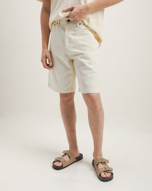 Short Fit Regular Gabardina