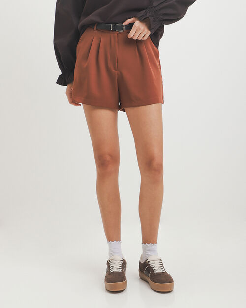 Short Caf&eacute; Pinzas