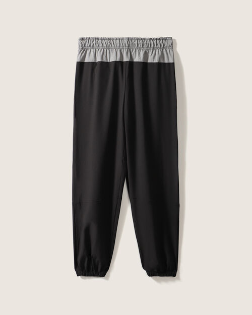 Jogger Dise&ntilde;o De Cortes