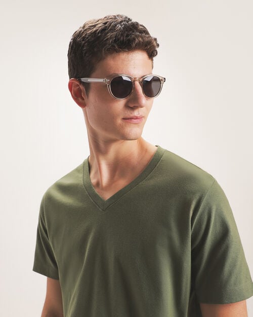 Playera Slim Cuello V