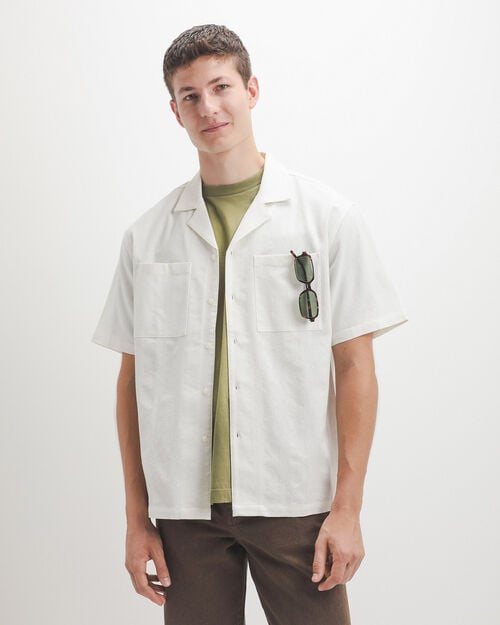 Camisa Blanca Bolsillos