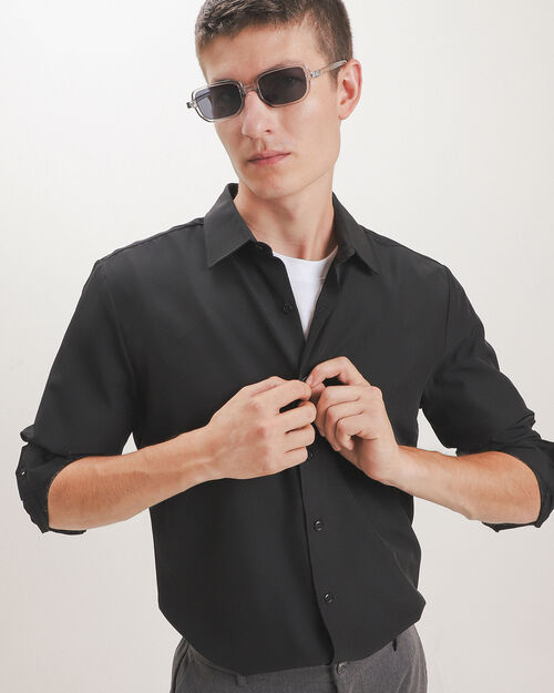 Camisa Negra Lisa