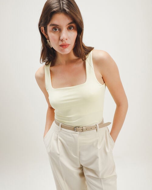 Top Amarillo Sin Mangas