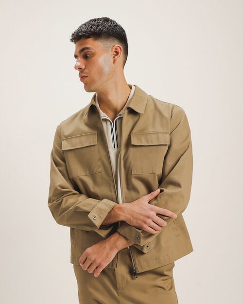 Chamarra Arena Fit Regular