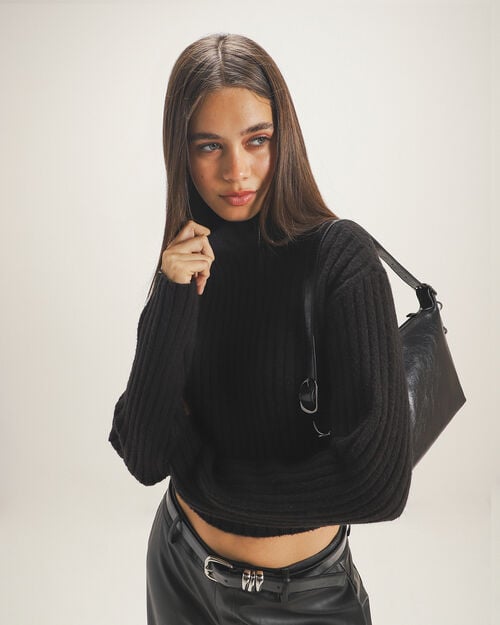 Suéter Negro Tejido