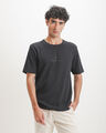 Playera Gr&aacute;fico Frontal,NEGRO