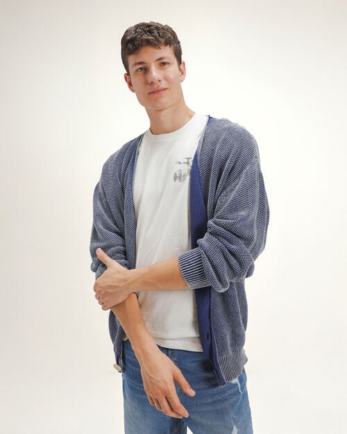 Su&eacute;ter Azul Fit Relaxed