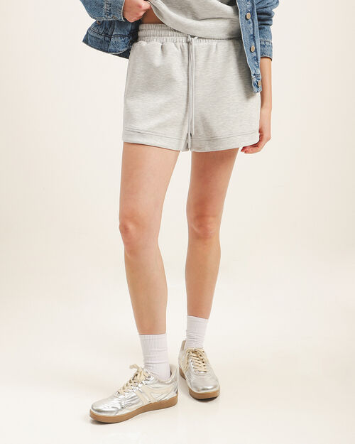 Short Con Jaretas