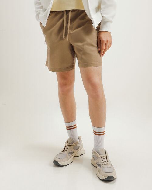 Short Fit Slim Pull On