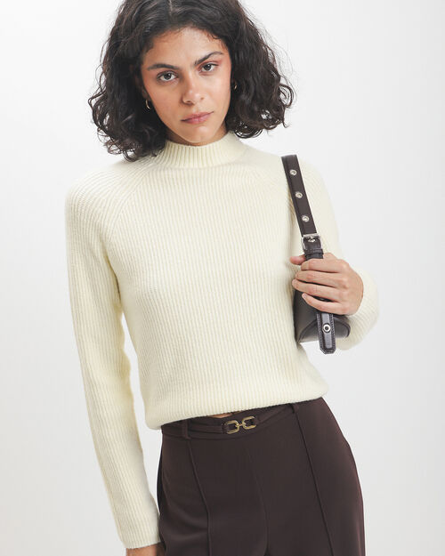 Su&eacute;ter Cerrado Beige