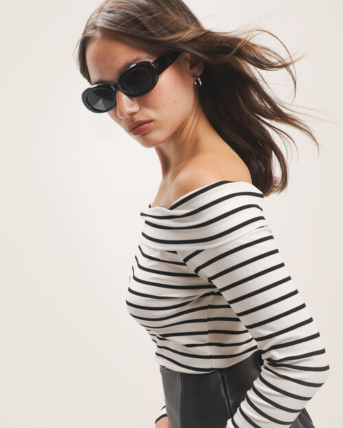 Playera Hombros Descubiertos