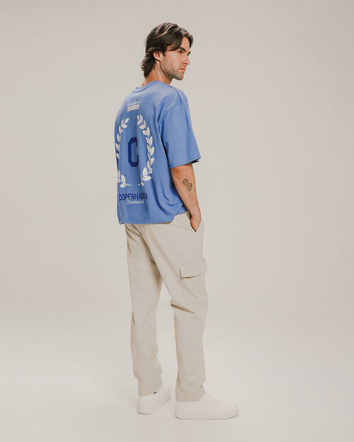 Playera Azul Boxy Con Aplicación