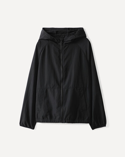 Chamarra Negra Impermeable