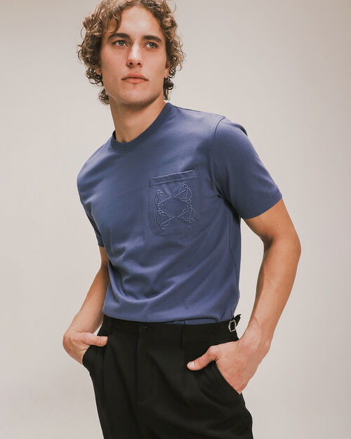 Playera Azul Detalle Bordado