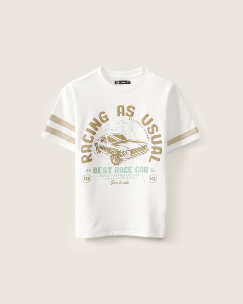 Playera Boxy Con Aplicaciones