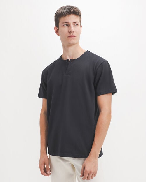 Playera Henley Negra