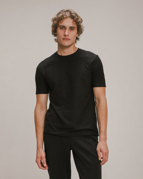 Playera Manga Corta Negra