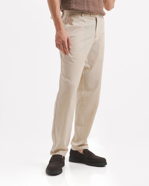 Pantal&oacute;n Ligero Fit Regular