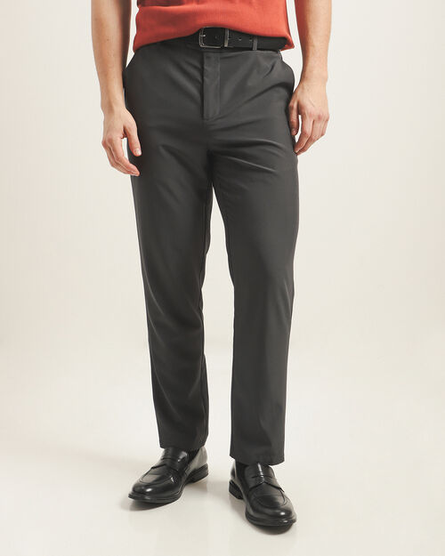 Pantalón Negro Fit Straight