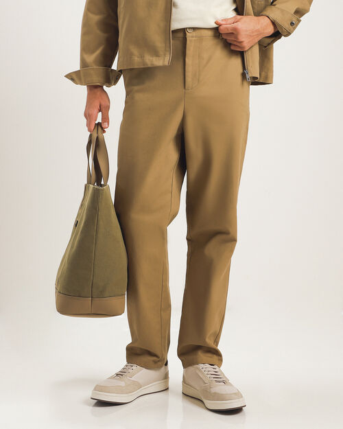 Pantal&oacute;n Arena Fit Regular