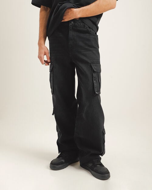 Jeans Negro Bolsillos Cargo