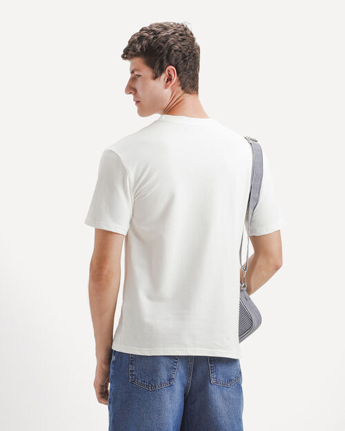 Playera Blanca Con Gr&aacute;fico