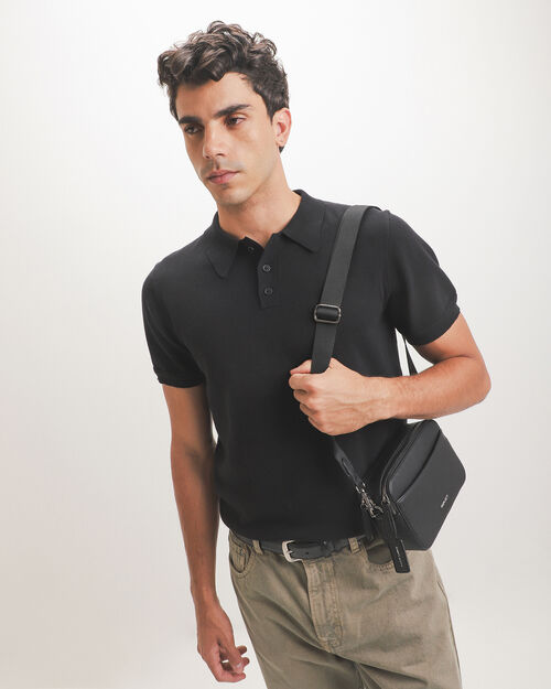 Polo Regular Negra