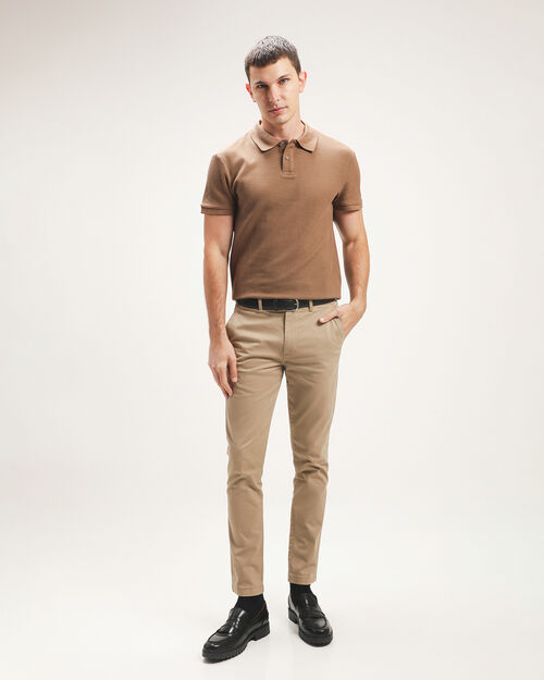 Pantalón Fit Skinny Café