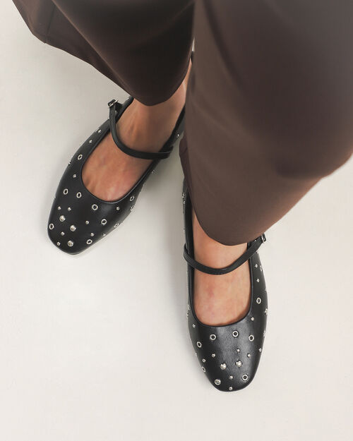 Balerina Negra Studs