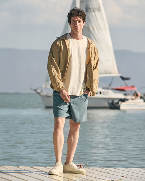 Chamarra Impermeable Beige