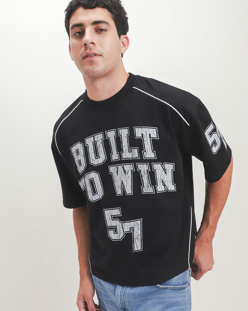 Playera Negra Estampada