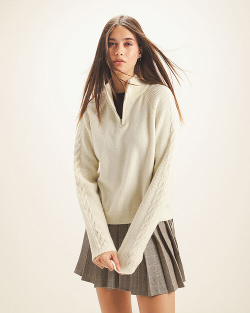 Su&eacute;ter Cuello Alto