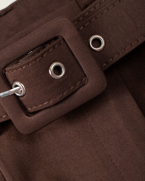 Pantal&oacute;n Con Cintur&oacute;n