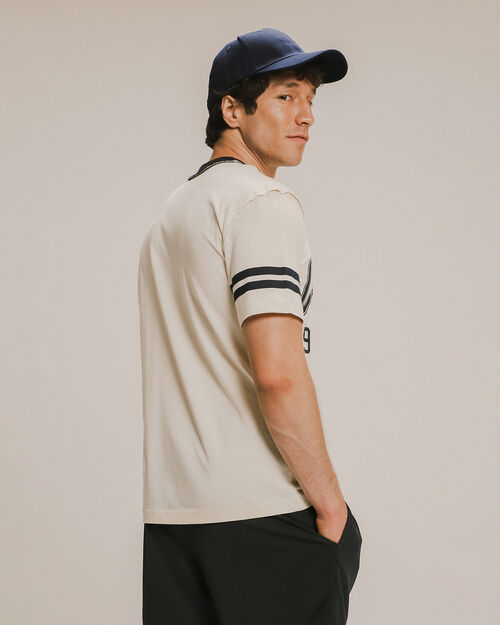 Playera Blanca Relaxed Diseño
