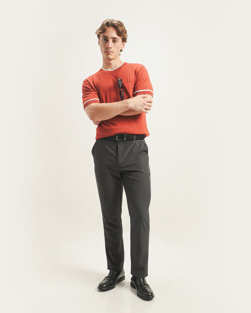 Pantalón Negro Fit Straight